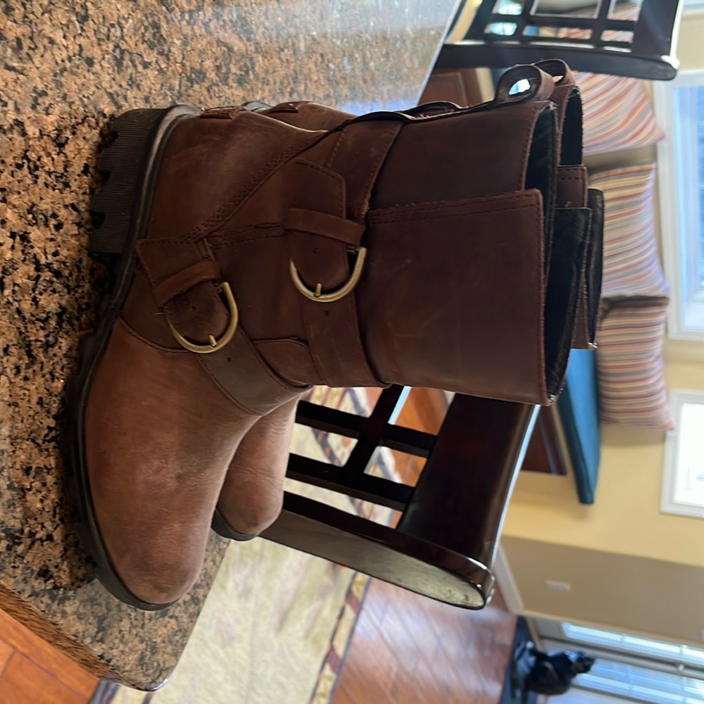 Sorel boots in excellent condition